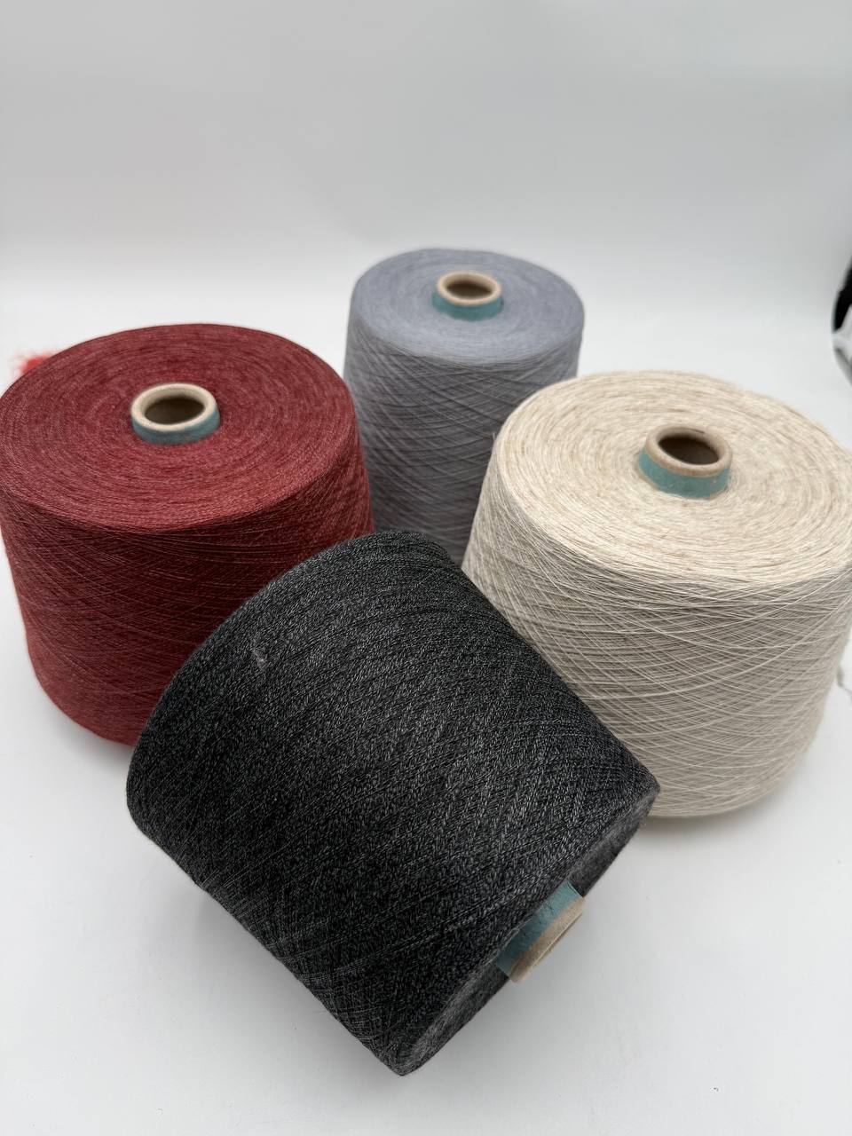 Leon - 78%LI 22%PL yarn - by Sesia