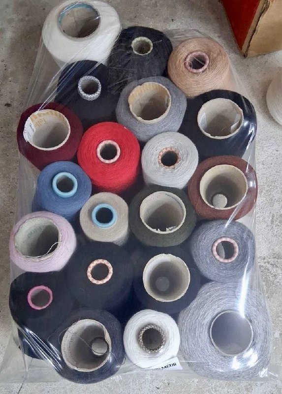 LOT OF MERINO - Image 1