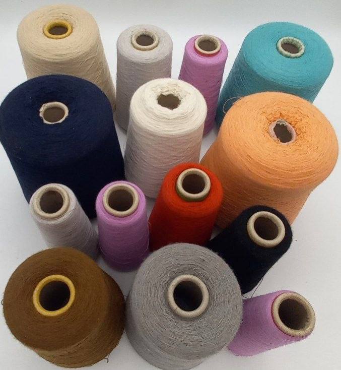 LOT OF CASHMERE 2/48 - 100%WS yarn