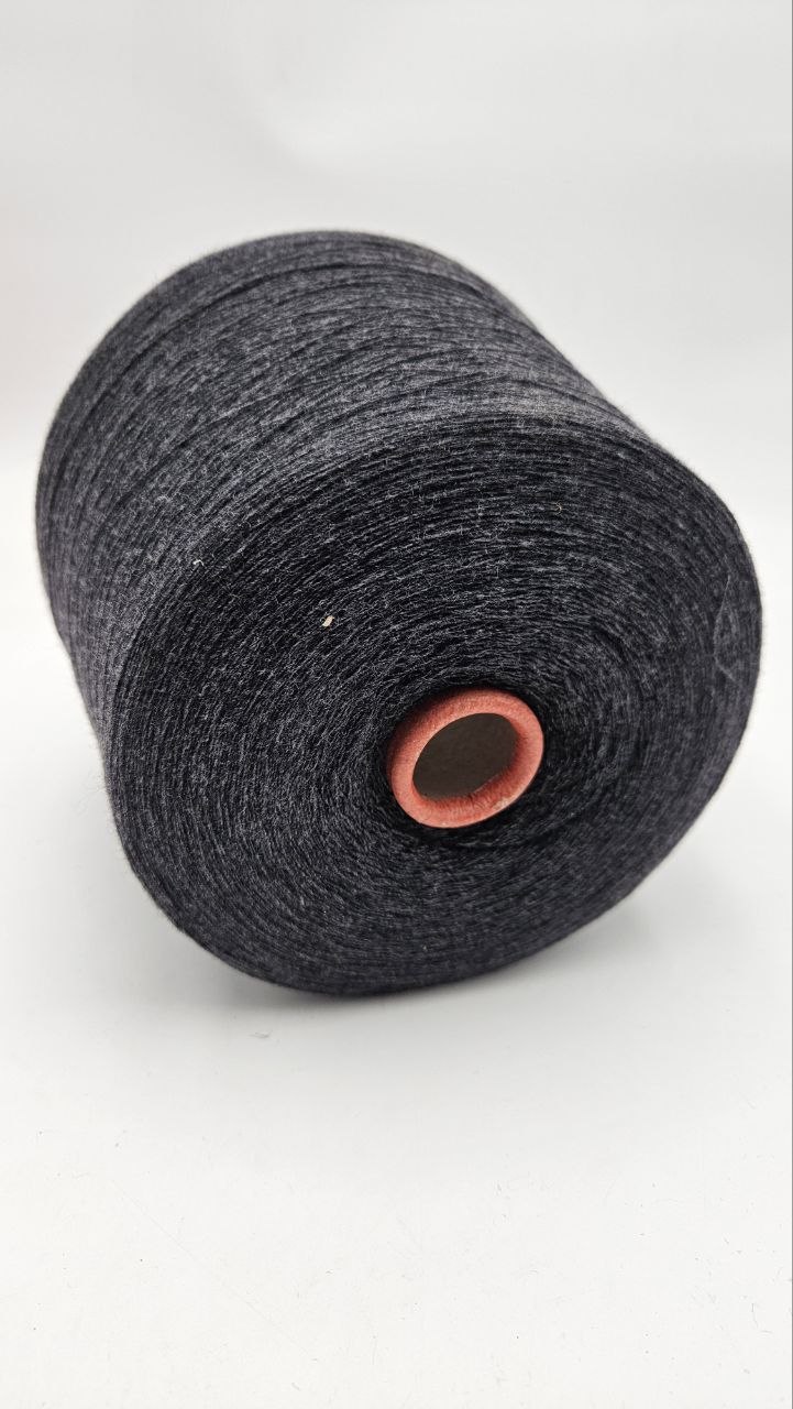 Dorothy RWS - 10%WS 90%WV yarn - by Papi Fabio
