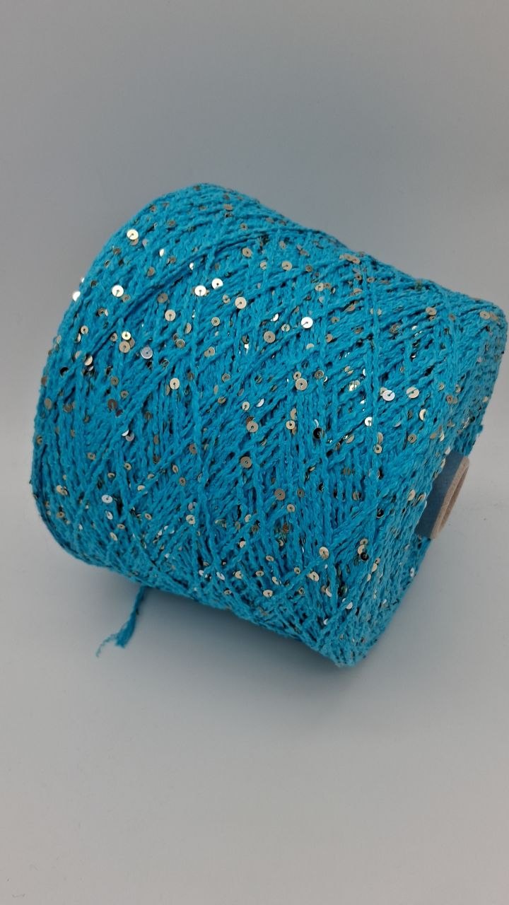 HOLLY - Image 1